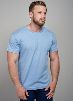 Голубая базовая футболка